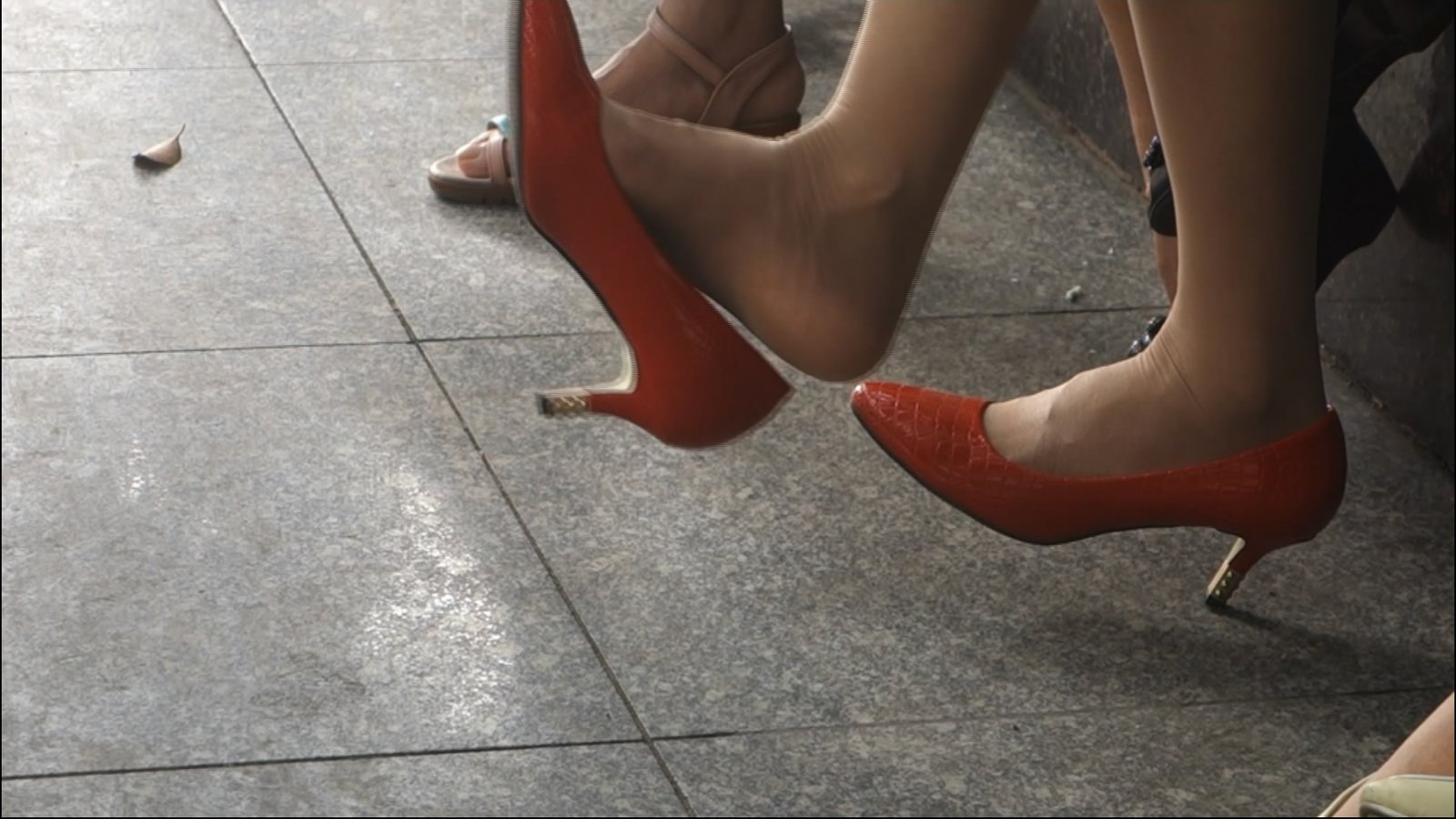 streetsnapdangl[00 00 34][20181129 233454 3]